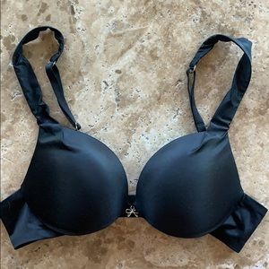 Victoria’s Secret black plunge push-up bra- 32B
